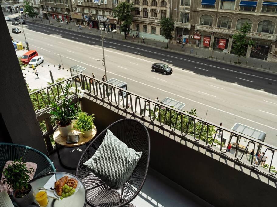 Great Views In Piata Romana Apartment